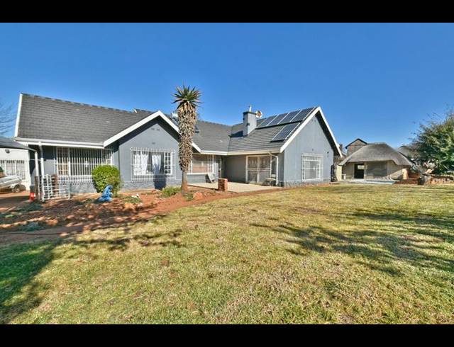 3 BEDROOM HOUSE FOR SALE IN PARKDENE